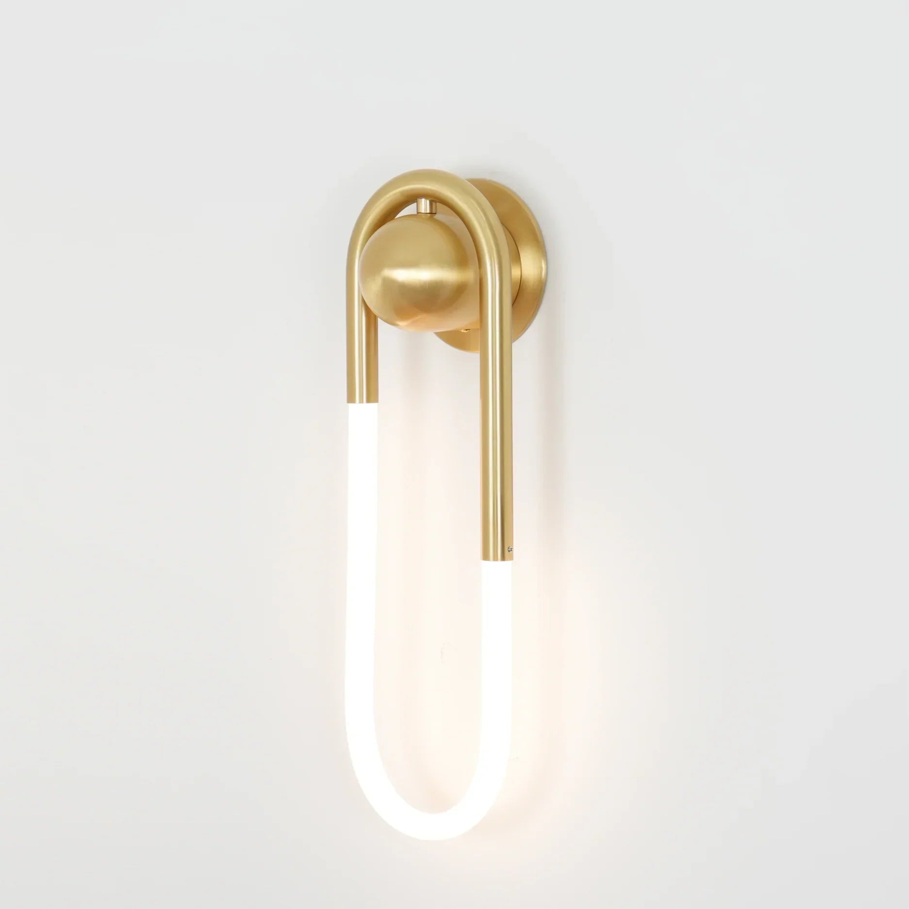Contemporary Brass Loop LED Wall Light for Interiors | Loopra