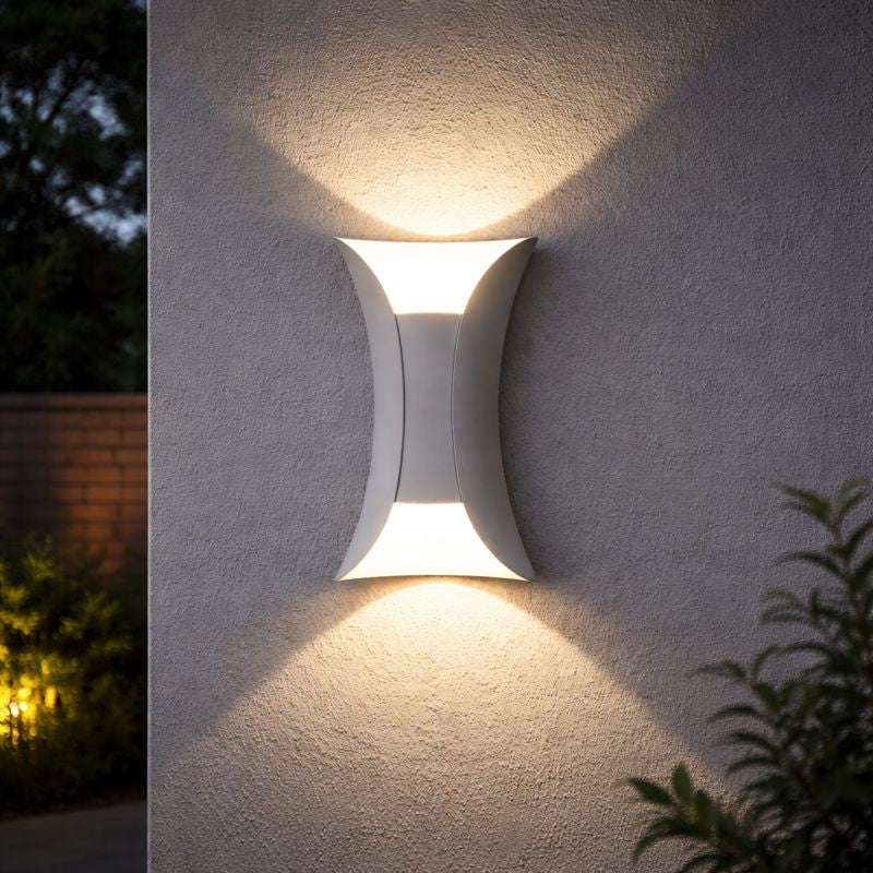 Curved Outdoor LED Wall Light Modern Design | Renvix