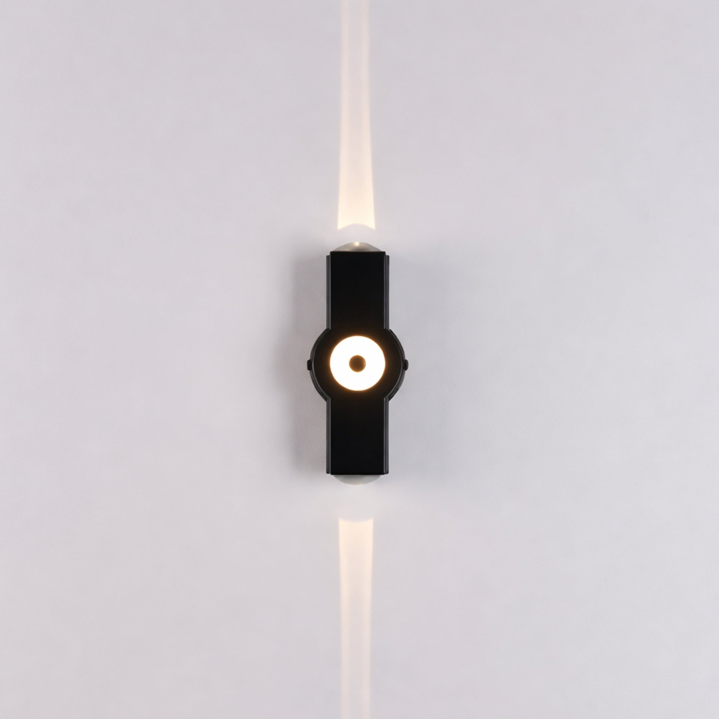 LED Cross Wall Light Outdoor Modern Design Fixture | Mavrico