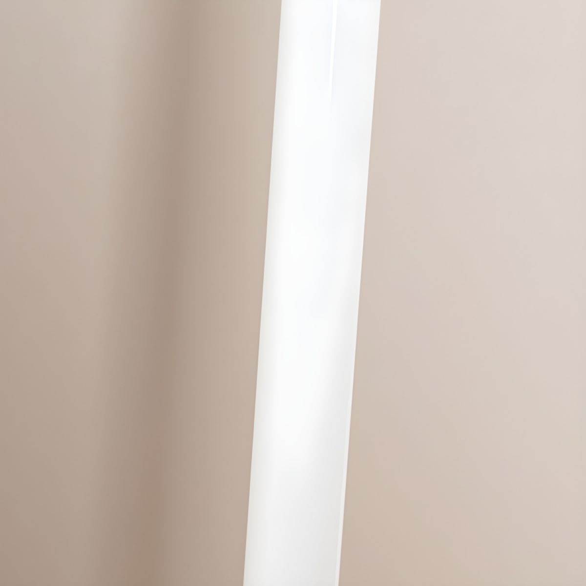 Linear Metal Frame Floor Lamp Modern Design | Zenvora