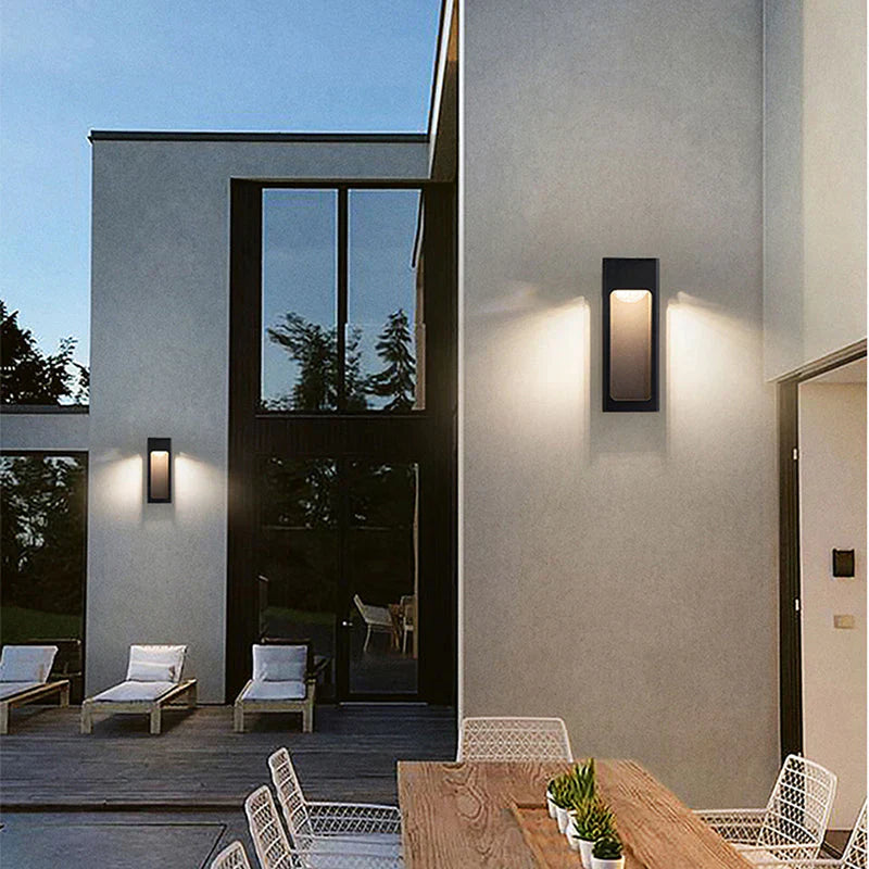 Metal Outdoor LED Wall Light Minimalist Design | Varnix