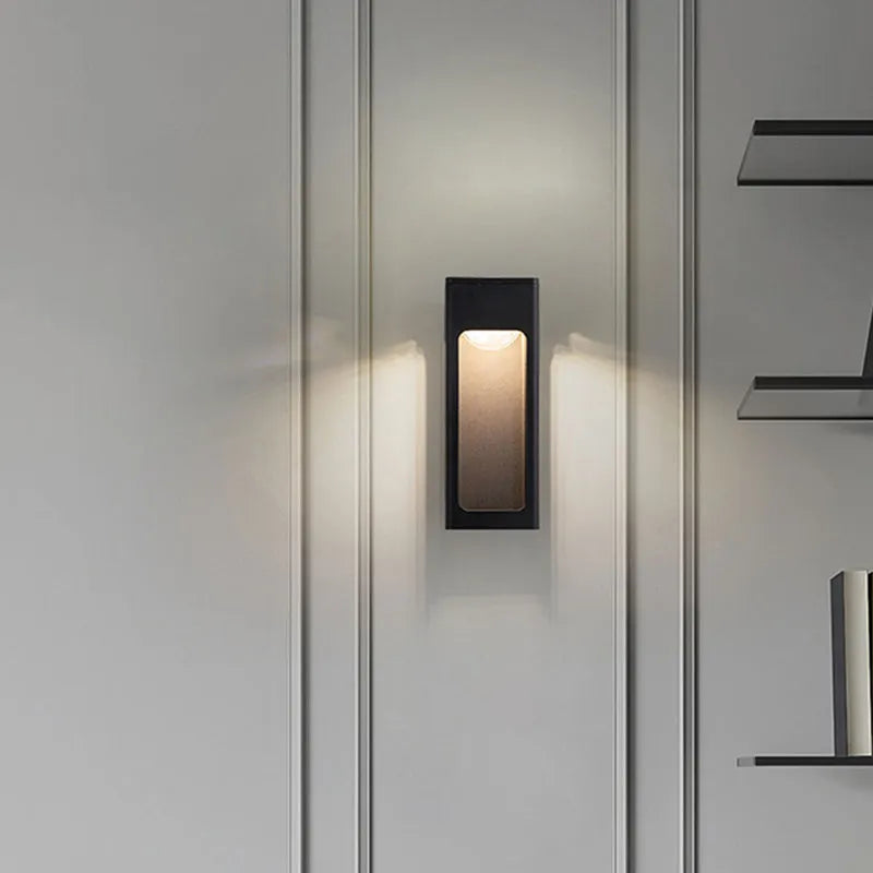 Metal Outdoor LED Wall Light Minimalist Design | Varnix
