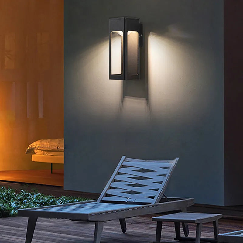 Metal Outdoor LED Wall Light Minimalist Design | Varnix