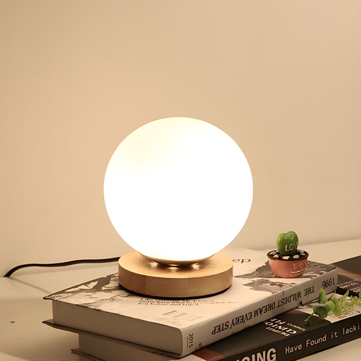 Modern Globe Glass Table Lamp with Wood Base Accent | Lumetriq