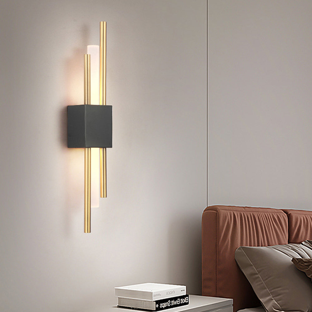 Modern Minimalist Iron Acrylic Indoor Wall Light | Sconara