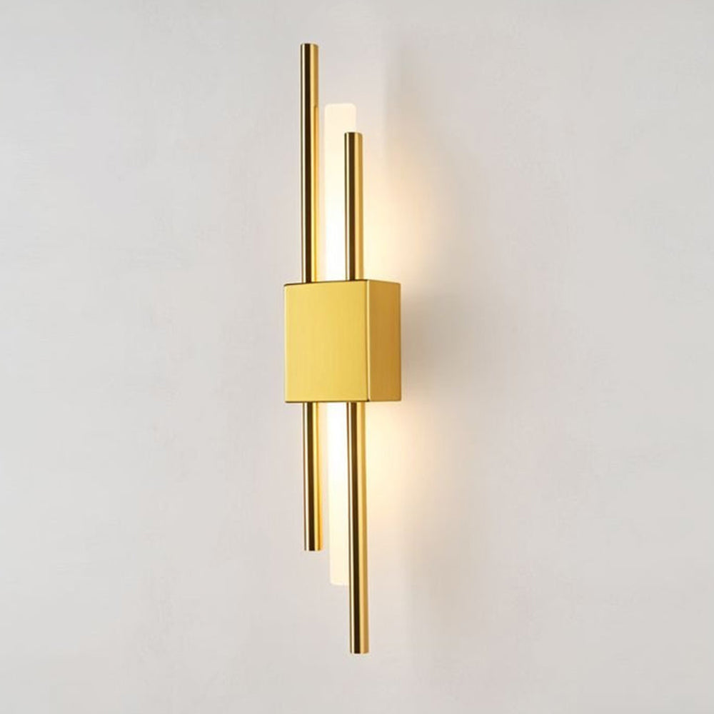 Modern Minimalist Iron Acrylic Indoor Wall Light | Sconara