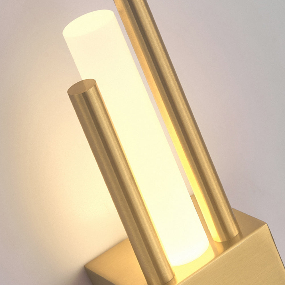 Modern Minimalist Iron Acrylic Indoor Wall Light | Sconara
