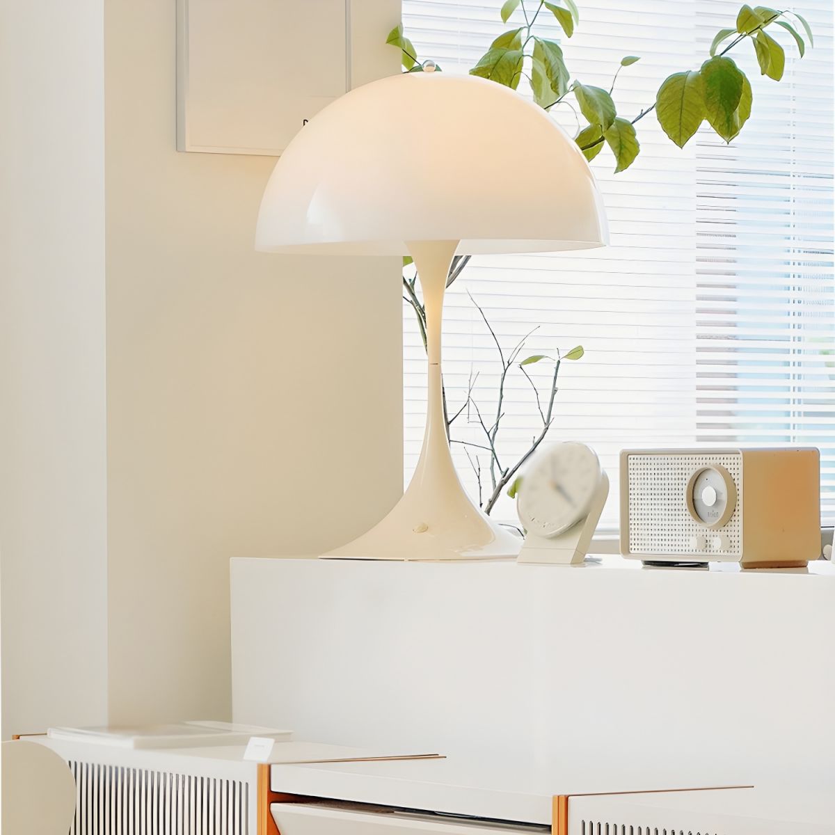 Modern Table Lamp with Acrylic Dome Shade | Arkido