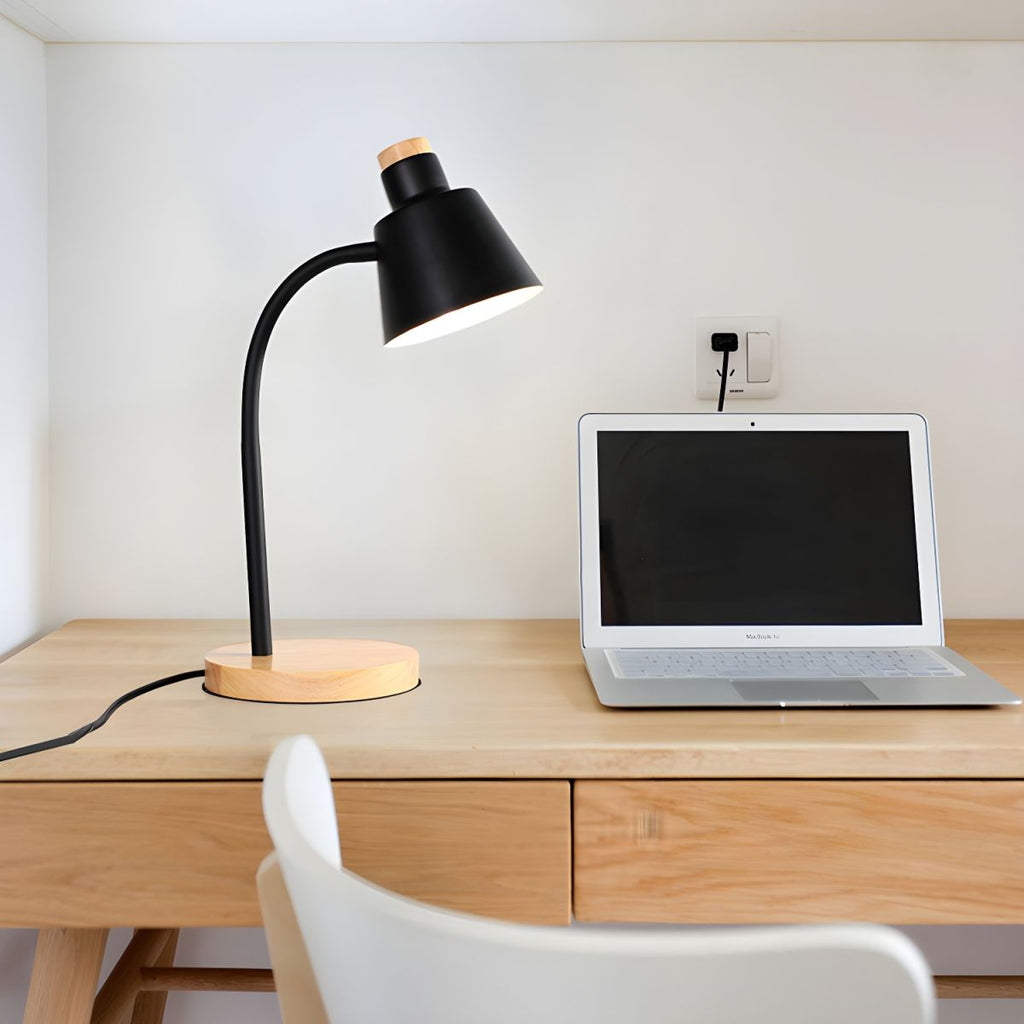 Nordic Metal Shade Table Lamp for Desk | Lunetra