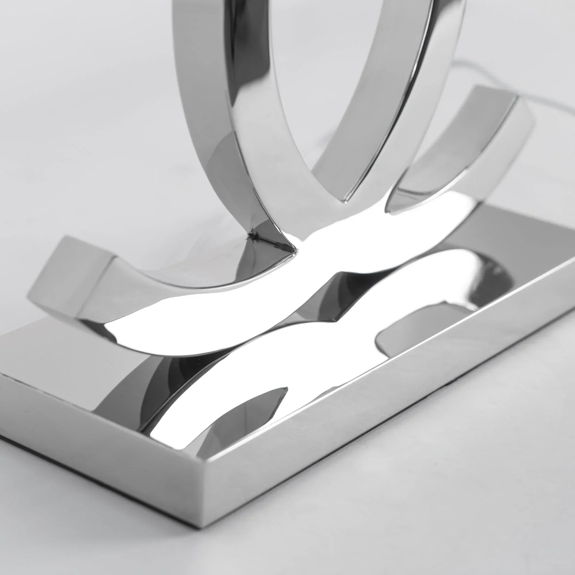 Nordic Stainless Steel Table Lamp Design | Humelo