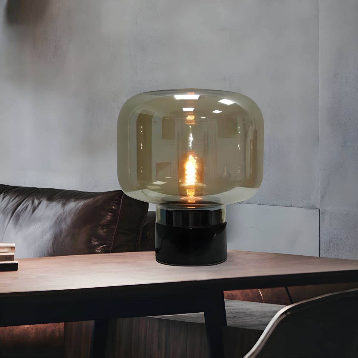 Nordic Table Lamp with Smoked Glass Drum | Pulnora