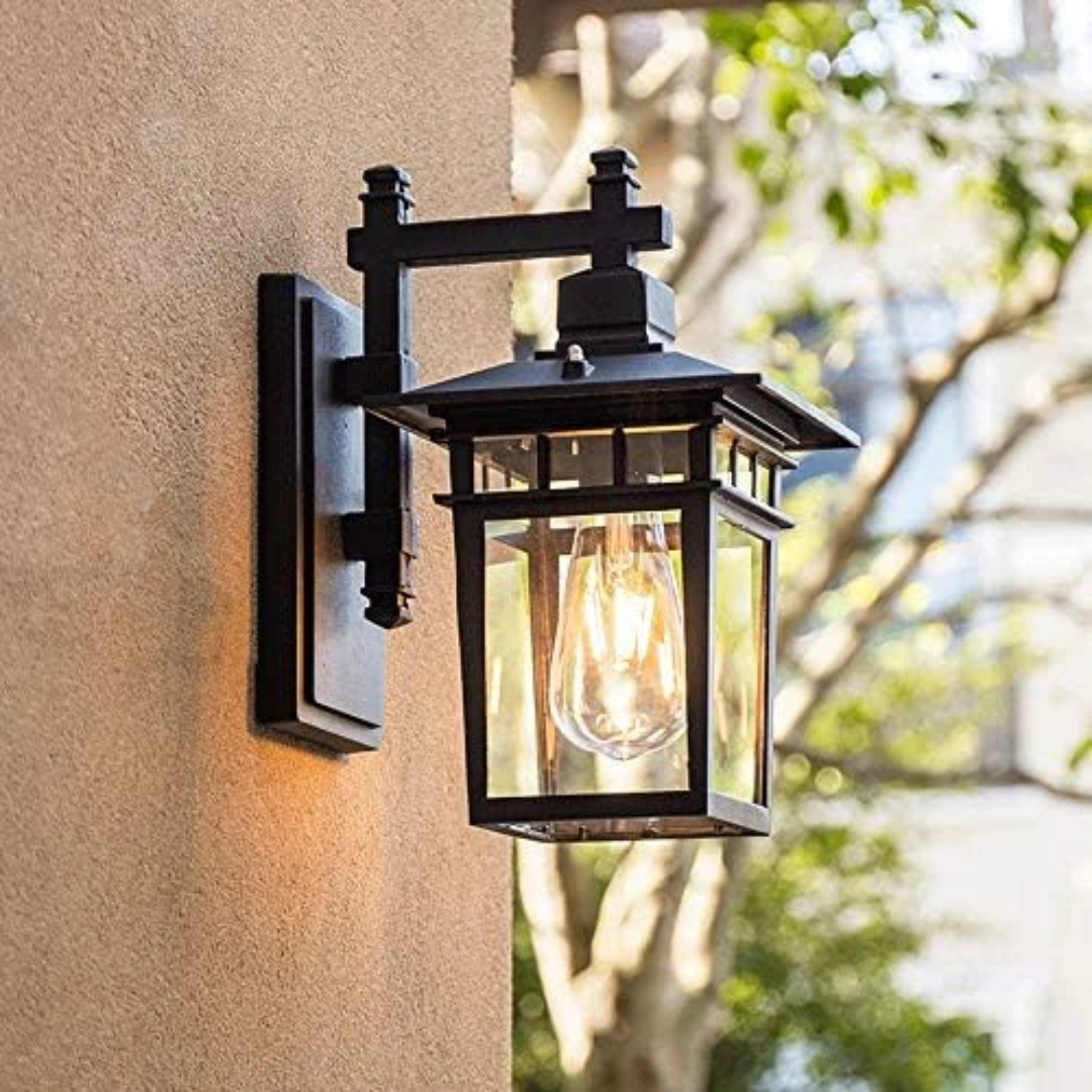 Outdoor Aluminium Wall Lamp with Glass Shade | Alnexo