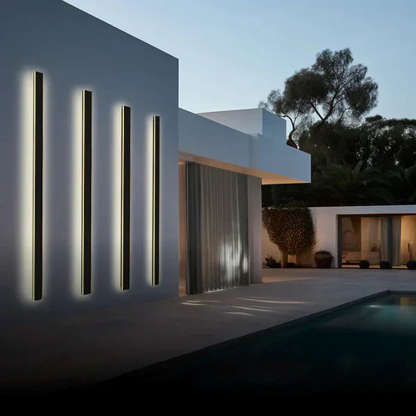 Outdoor Linear LED Wall Light Black for Garden Use | Halvex
