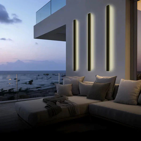 Outdoor Linear LED Wall Light Black for Garden Use | Halvex