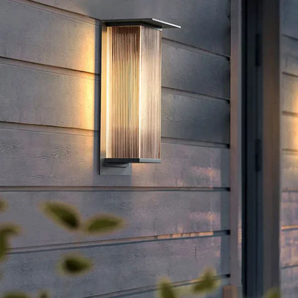 Outdoor Rectangular Wall Light Modern Metal Design | Solqen