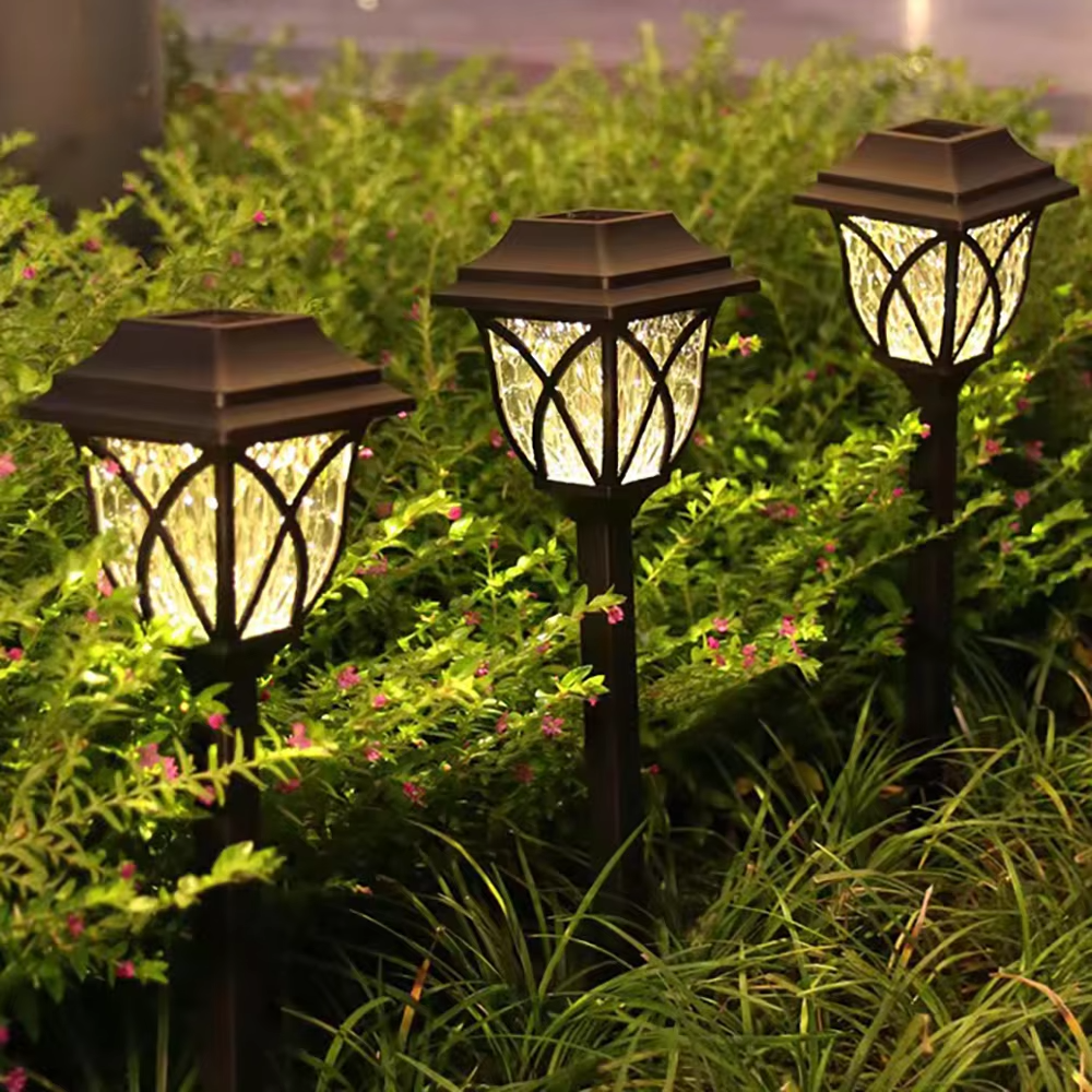 Outdoor Solar LED Garden Pathway Light Warm Glow | Solvra