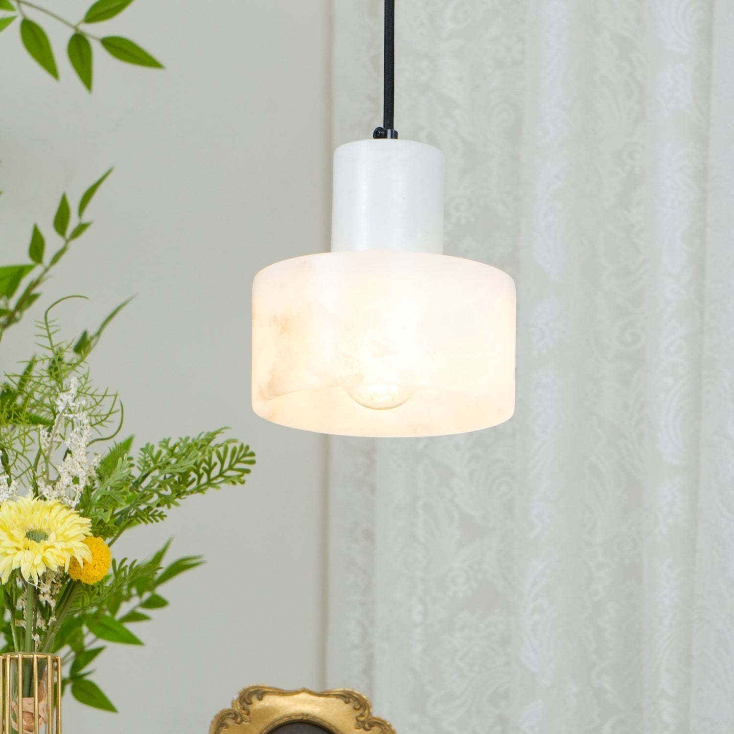 Pendant Light Nordic Alabaster Cylinder Design | Darnix