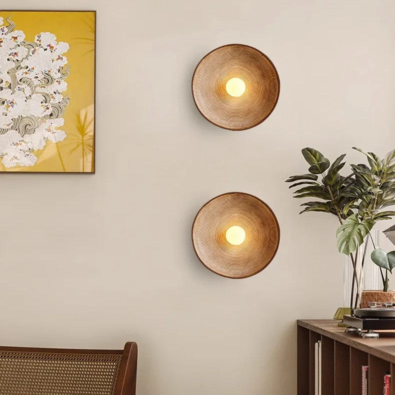 Round Resin Retro Japandi Wall Sconce Light Fixture | Hikaria