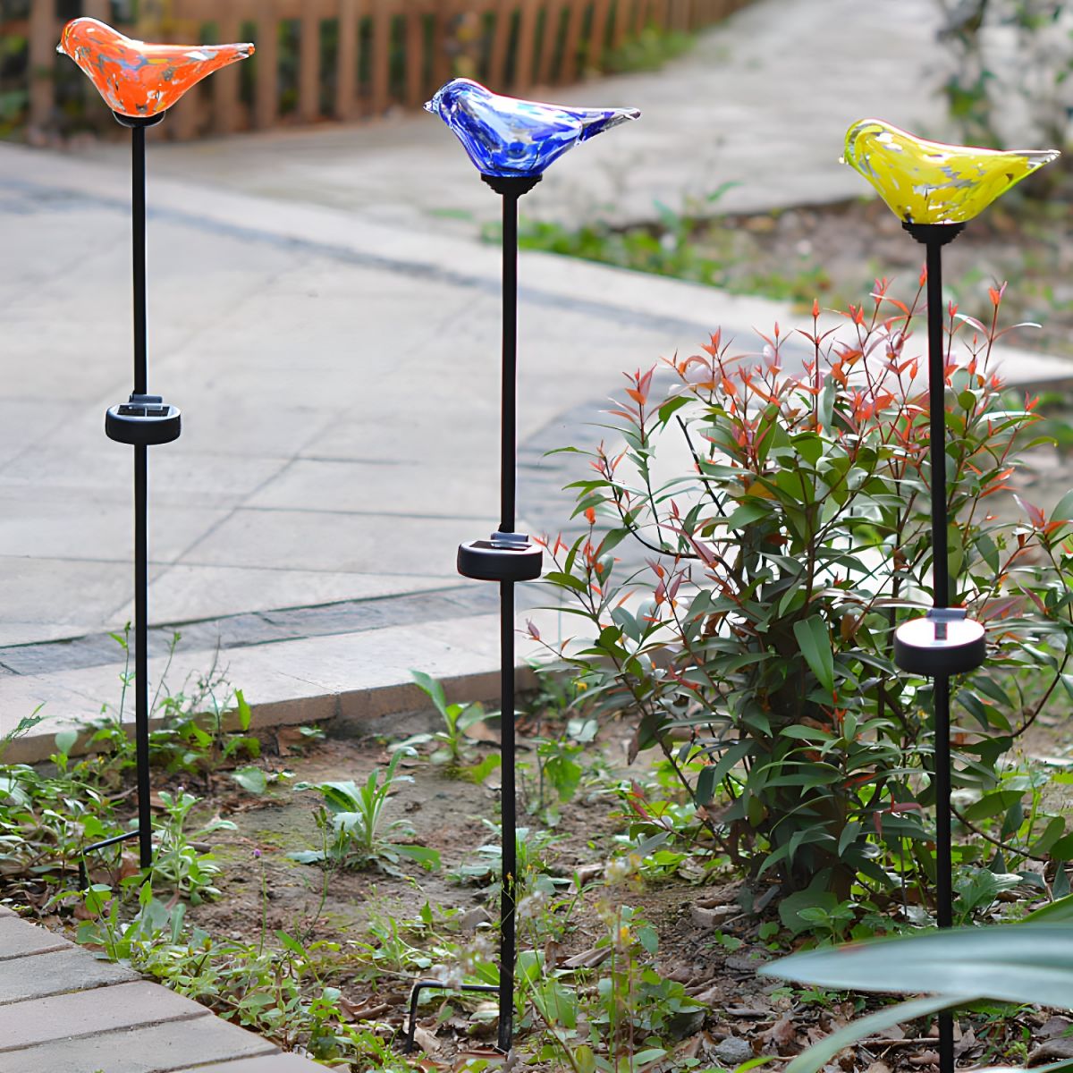 Solar Garden Stake Lamp with Glass Birds Outdoor Light | Florixa