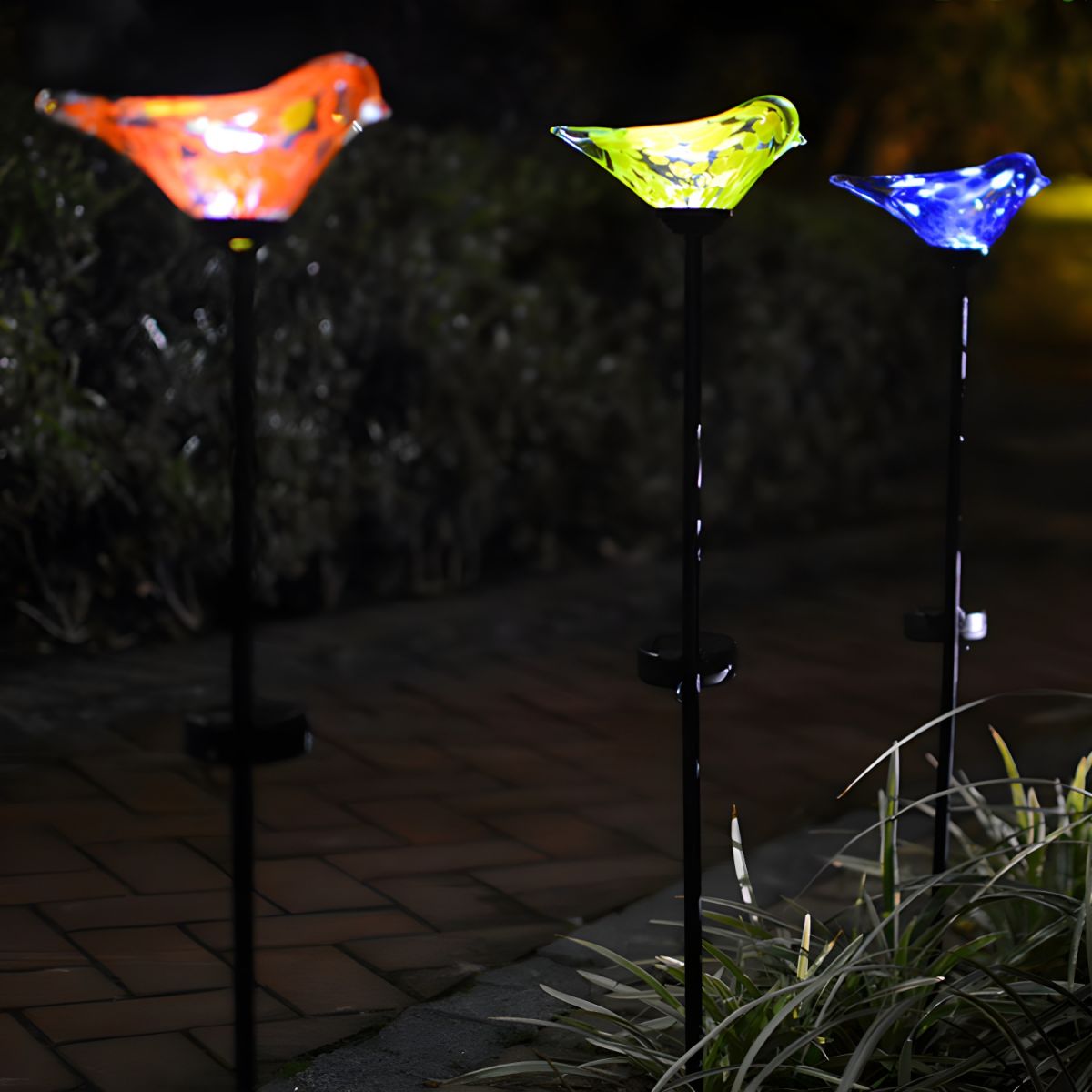 Solar Garden Stake Lamp with Glass Birds Outdoor Light | Florixa