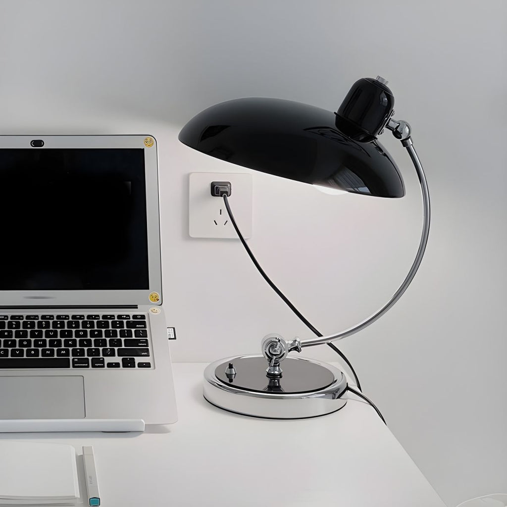 Vintage Metal Shade Table Lamp | Rovelle