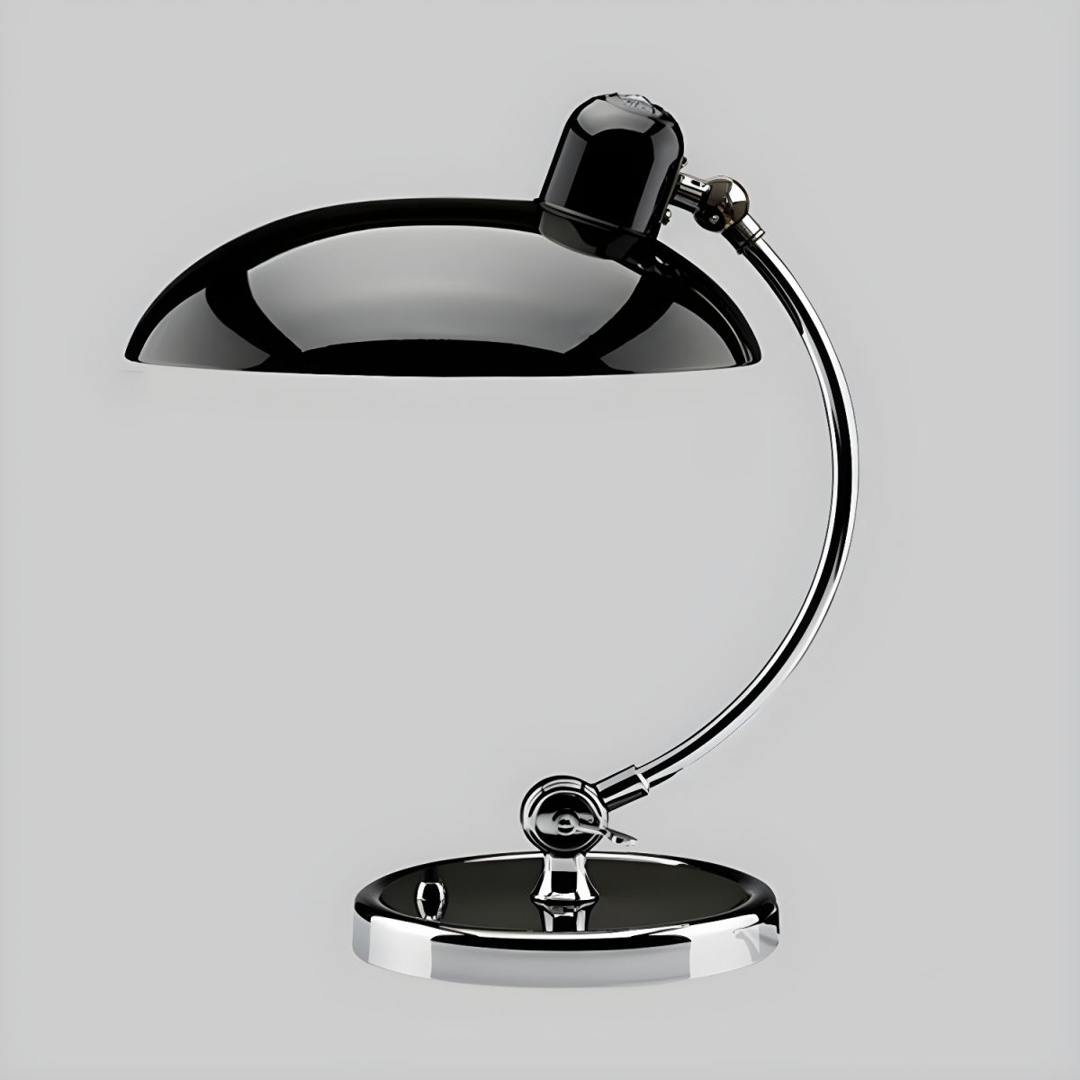 Vintage Metal Shade Table Lamp | Rovelle